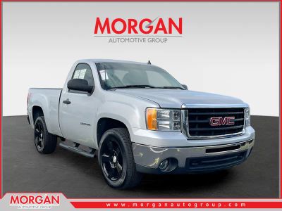 2011 GMC Sierra 1500 SLE in Silver — front three-quarter view