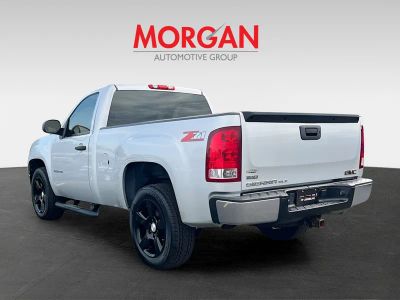 2011 GMC Sierra 1500 — detail view