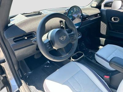 2025 MINI Cooper S — photo 9 view