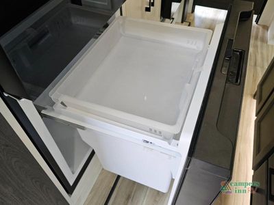 2027 Venture RV SportTrek - Photo 31