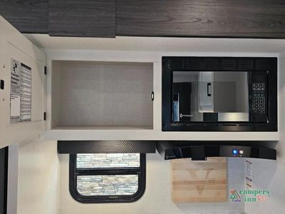 2027 Venture RV SportTrek - Photo 24