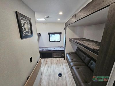 2027 Venture RV SportTrek - Photo 42