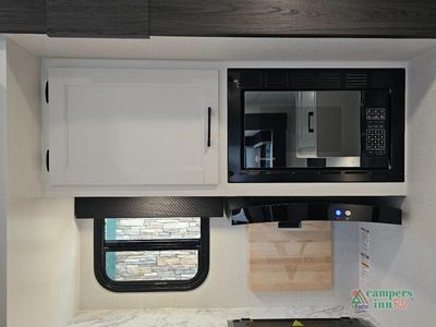 2027 Venture RV SportTrek - Photo 23