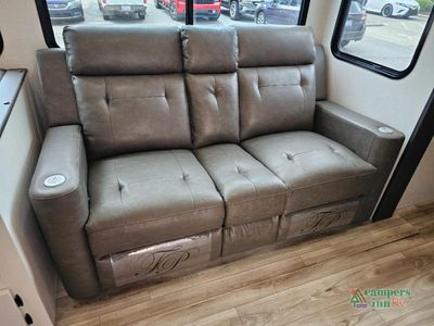 2027 Venture RV SportTrek - Photo 37