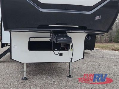2025 CrossRoads RV Cruiser - Photo 5