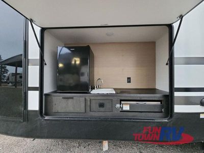 2025 CrossRoads RV Cruiser - Photo 8