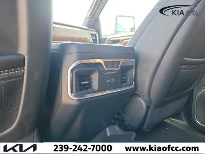 2024 GMC Sierra 2500HD — photo 14 view