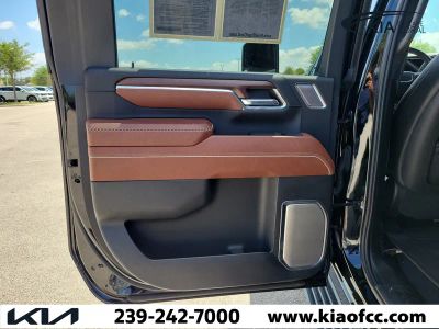 2024 GMC Sierra 2500HD — photo 15 view