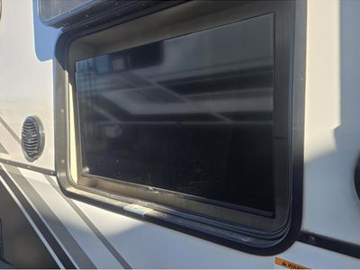 2025 Grand Design Momentum M-Class - Photo 8