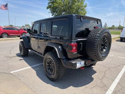 2024 Jeep Wrangler - Photo 5