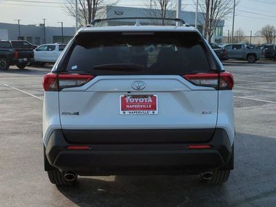 2025 Toyota RAV4 - Photo 6