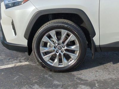 2025 Toyota RAV4 - Photo 7