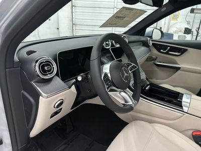 2026 Mercedes-Benz GLC - Photo 9