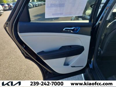 2026 Kia Sportage — photo 14 view