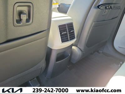 2026 Kia Sportage — photo 13 view
