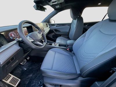 2026 Volkswagen Tiguan — photo 16 view