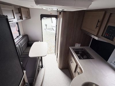 2026 Adventurer 80RB Overlander Edition - Photo 8