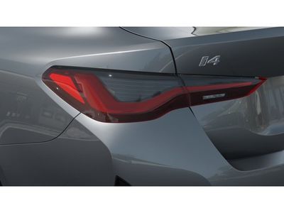 2026 BMW i4 xDrive40 — photo 8 view