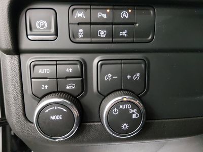 2025 Chevrolet Tahoe — photo 22 view