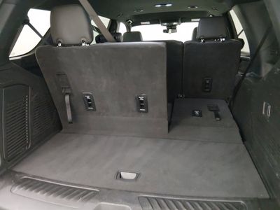 2025 Chevrolet Tahoe — photo 11 view
