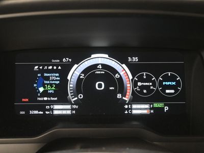 2026 2025 Toyota Tundra i-FORCE MAX Platinum Truck CrewMax — photo 9 view