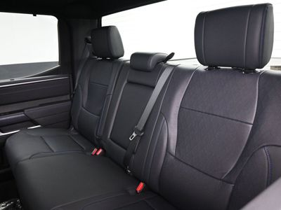 2026 2025 Toyota Tundra i-FORCE MAX Platinum Truck CrewMax — photo 17 view