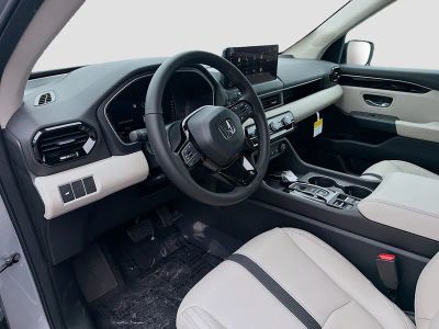 2026 Honda Pilot — photo 9 view