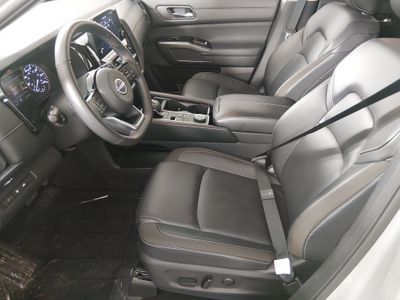 2025 Nissan Pathfinder - Photo 21