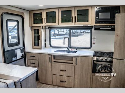 2026 Grand Design Imagine XLS - Photo 40