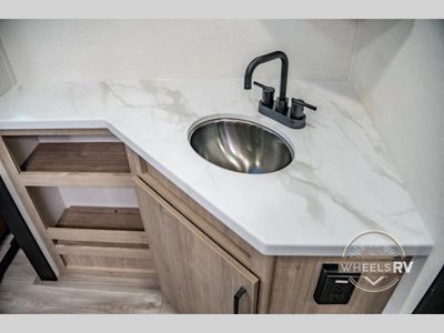 2026 Grand Design Imagine XLS - Photo 26