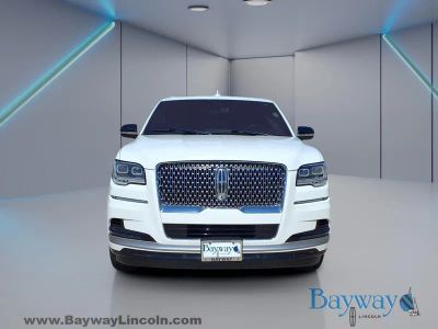 2023 Lincoln Navigator — detail view