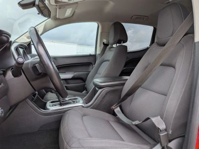 2018 Chevrolet Colorado — photo 12 view
