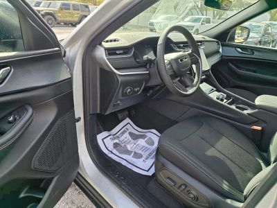 2026 Jeep Grand Cherokee — photo 15 view