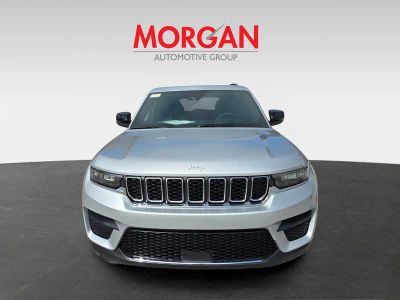2026 Jeep Grand Cherokee — photo 8 view