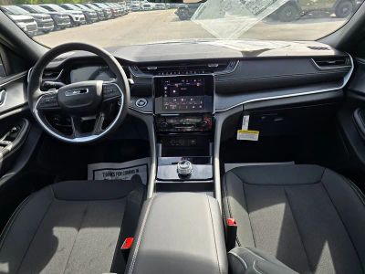 2026 Jeep Grand Cherokee — photo 32 view