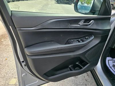 2026 Jeep Grand Cherokee — photo 13 view