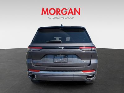 2022 Jeep Grand Cherokee — engine compartment view