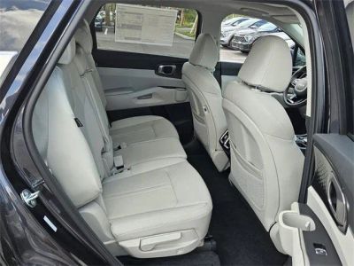 2025 Kia Sorento — photo 11 view