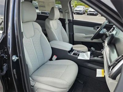 2025 Kia Sorento — photo 12 view