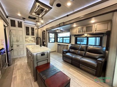 2021 Keystone RV Montana - Photo 19