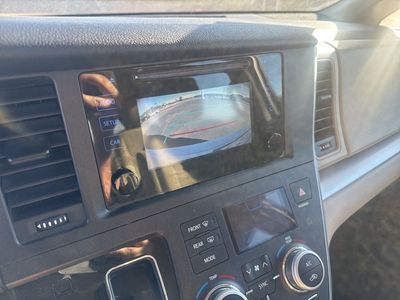 2017 Toyota Sienna - Photo 14