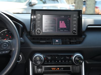 2019 Toyota RAV4 - Photo 16