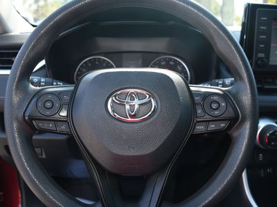 2019 Toyota RAV4 - Photo 25