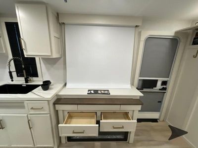 2026 Brinkley Model I - Photo 25