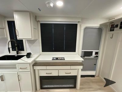2026 Brinkley Model I - Photo 24