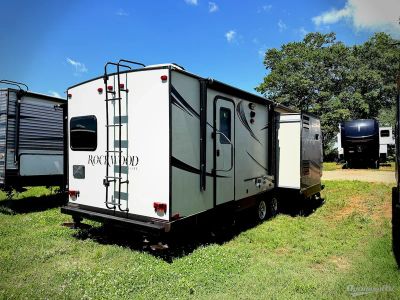 2015 Forest River Rockwood Ultra Lite - Photo 2