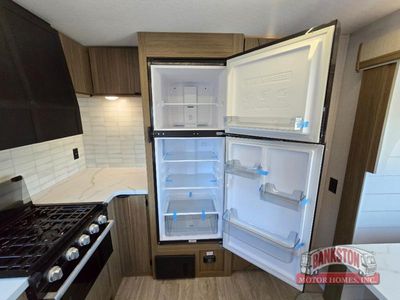 2026 Wildwood 27RKX — photo 15 view