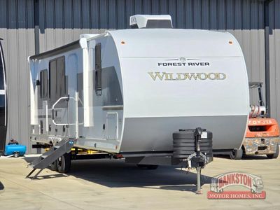 2026 Wildwood 27RKX — front three-quarter view