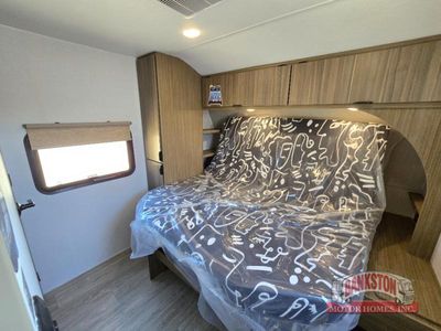 2026 Wildwood 27RKX — photo 26 view