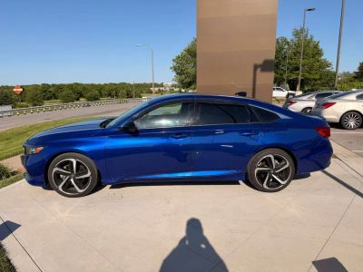 2022 Honda Accord - Photo 2